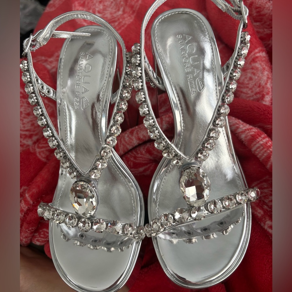 Aqua x Salvatore Rizza silver heels size 5.5